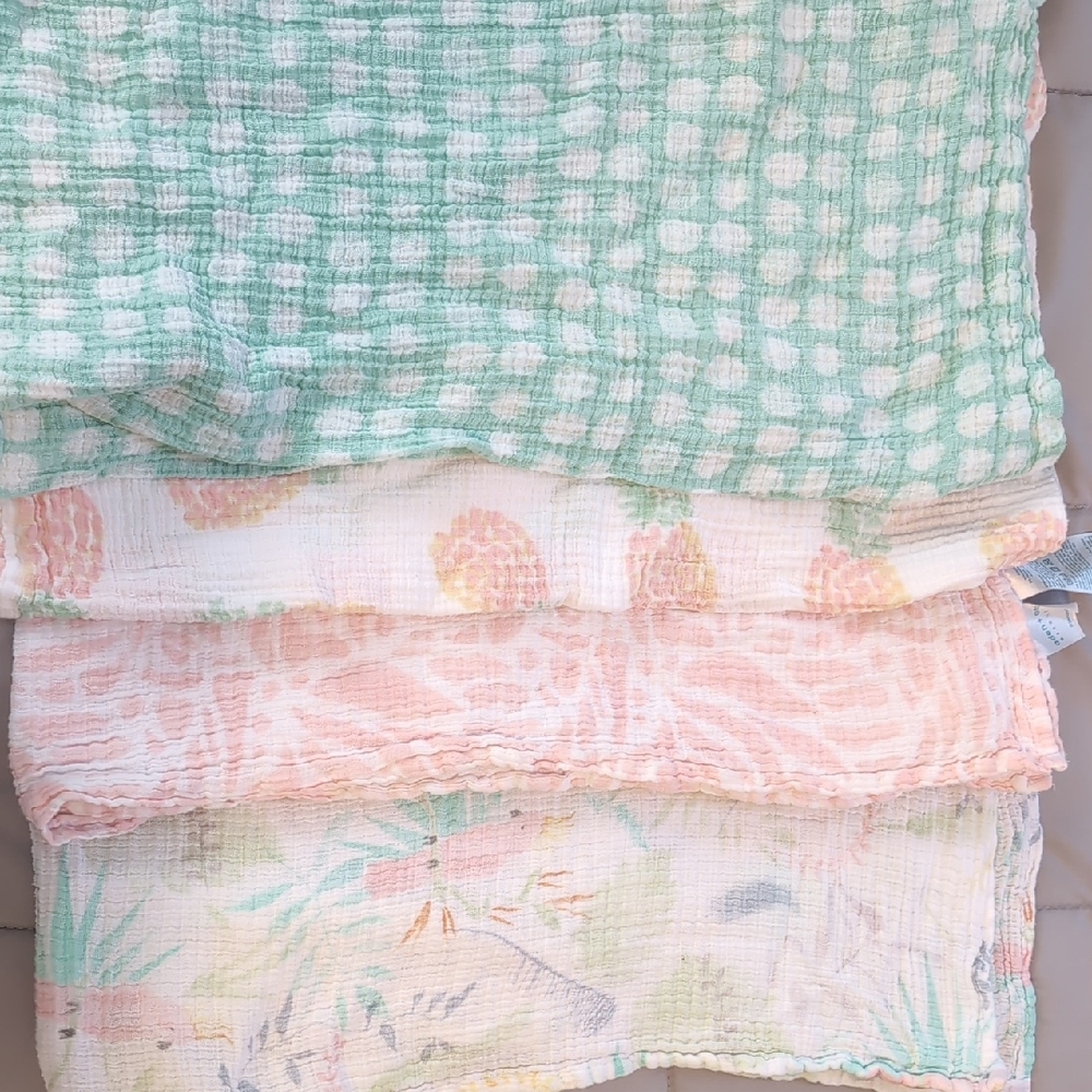 Set of Four Aden And Anais Muslin Blankets